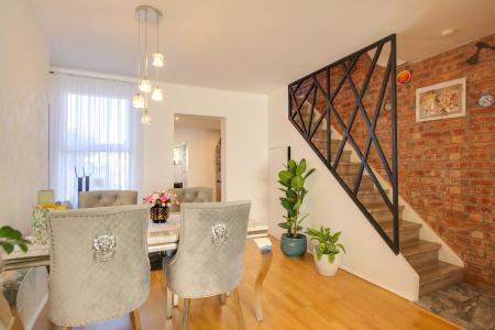 3 bedroom Semi-detached house for sale in Linden Road, Linden, Gloucester, GL1