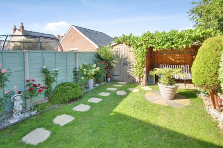 3 bedroom Semi-detached house for sale in Linden Road, Linden, Gloucester, GL1