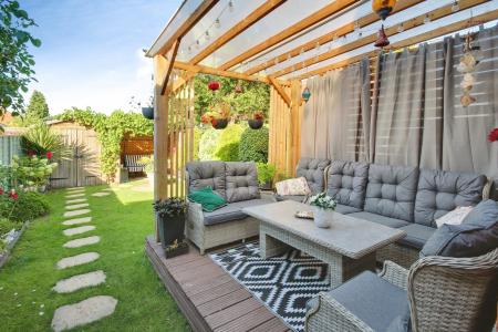 3 bedroom Semi-detached house for sale in Linden Road, Linden, Gloucester, GL1