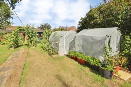3 bedroom Semi-detached house for sale in Lichfield Road, Gloucester, GL4