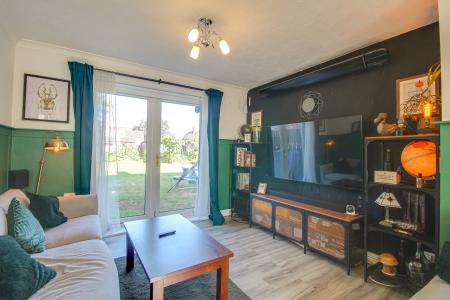 3 bedroom Semi-detached house for sale in Lichfield Road, Gloucester, GL4