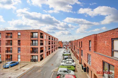 2 bedroom Flat to let in Kiln Close, City Centre, Gloucester, GL1