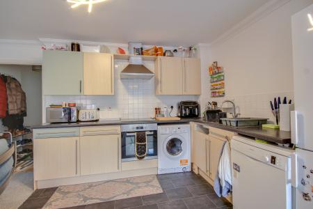 2 bedroom Flat for sale in Harescombe Drive, GRH (Gloucestershire Royal Hospital), Gloucester, GL1