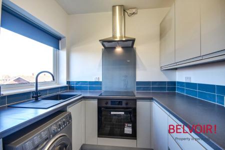 1 bedroom Flat to let in Golden Vale, Churchdown, Gloucester, GL3