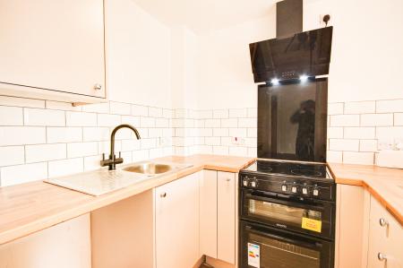 1 bedroom Flat to let in Chequers Road, Barton, Gloucester, GL4