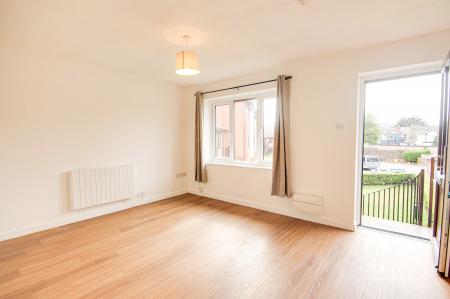 1 bedroom Flat to let in Chequers Road, Barton, Gloucester, GL4