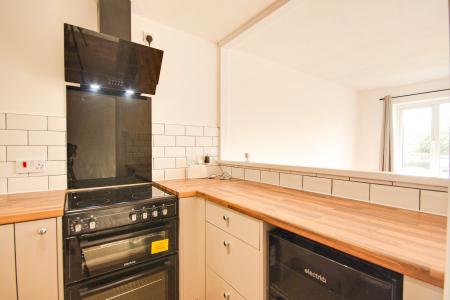 1 bedroom Flat to let in Chequers Road, Barton, Gloucester, GL4