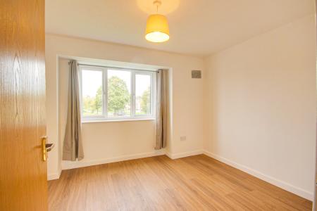 1 bedroom Flat to let in Chequers Road, Barton, Gloucester, GL4