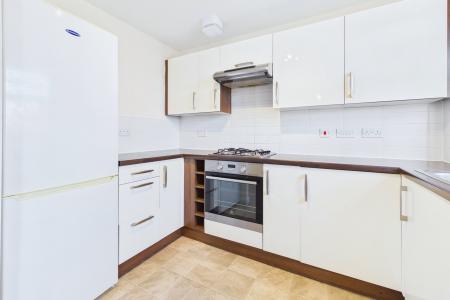 2 bedroom Flat to let in Bowthorpe Drive, Coopers Edge, Gloucester, GL3