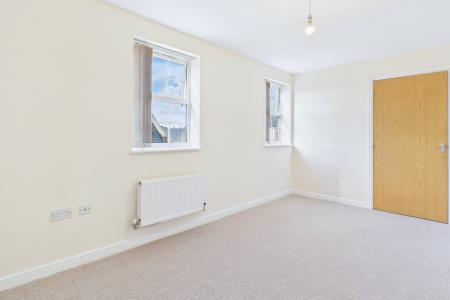 2 bedroom Flat to let in Bowthorpe Drive, Coopers Edge, Gloucester, GL3