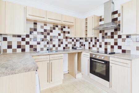 2 bedroom Flat for sale in Pillowell Drive, GRH (Gloucestershire Royal Hospital), Gloucester, GL1