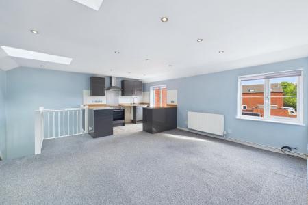 1 bedroom Coach House for sale in Burford Mews, Gloucester, GL1