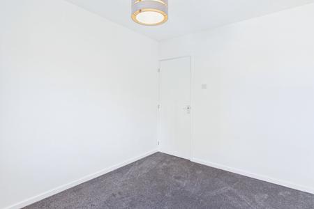 1 bedroom Terraced House to let in Prince Albert Court, Brockworth, Gloucester, GL3
