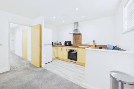 2 bedroom Flat for sale in Bristol Road, Quedgeley, Gloucester, GL2