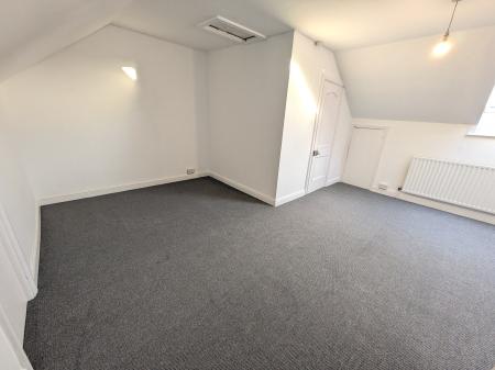 2 bedroom Duplex to let in Avenue Road, Grantham, NG31