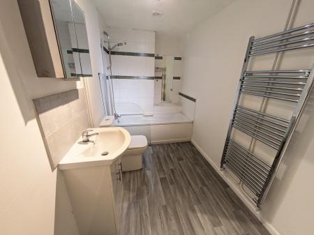 2 bedroom Duplex to let in Avenue Road, Grantham, NG31