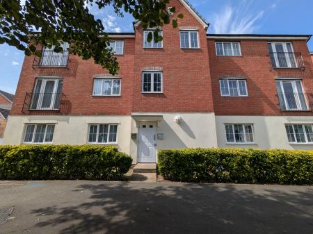 2 bedroom Flat to let in Cromford Court, Grantham, NG31