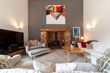 4 bedroom Barn Conversion to let in Gonerby Grange, Belton, NG32