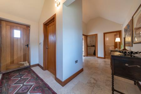 4 bedroom Barn Conversion to let in Gonerby Grange, Belton, NG32