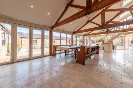 4 bedroom Barn Conversion to let in Gonerby Grange, Belton, NG32