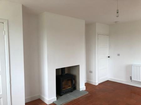3 bedroom Semi-detached house to let in Hill Top Farm Cottages, Grantham Road, Croxton Kerrial, NG32