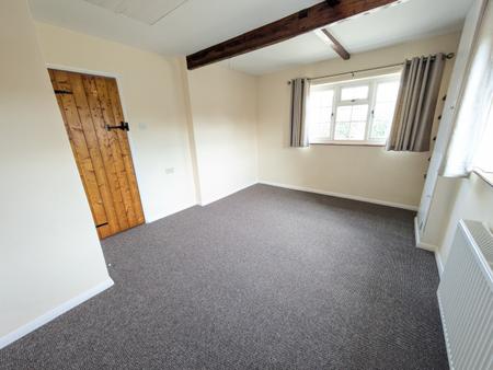 3 bedroom Bungalow to let in Stonepit Lane, Marston, NG32