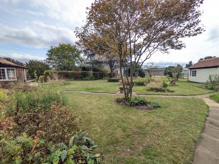 3 bedroom Bungalow to let in Stonepit Lane, Marston, NG32