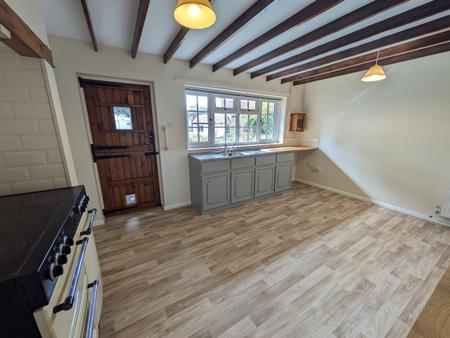 3 bedroom Bungalow to let in Stonepit Lane, Marston, NG32