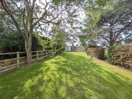 3 bedroom Bungalow to let in Stonepit Lane, Marston, NG32
