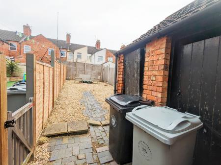 2 bedroom Terraced House to let in Stamford Street, Grantham, NG31