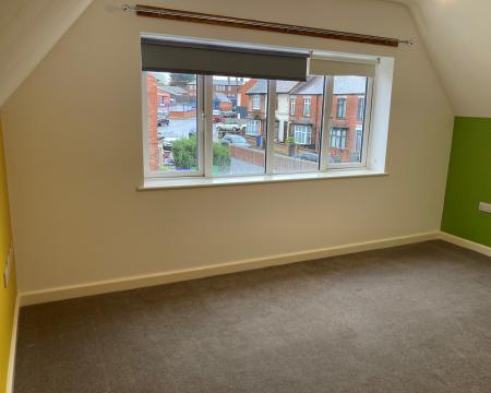 2 bedroom Apartment to let in Harlaxton Road, Grantham, NG31
