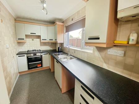 3 bedroom Semi-detached house to let in Kenilworth Road, Grantham, NG31