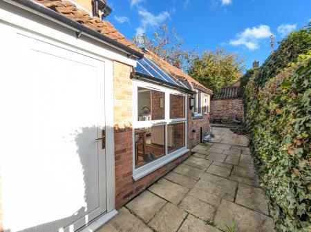 2 bedroom Cottage to let in Church Lane, Redmile, NG13