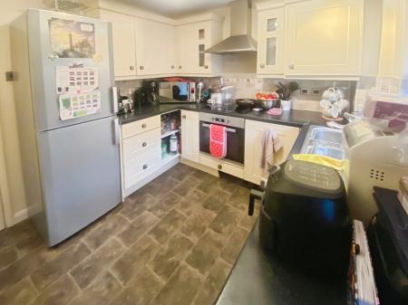 3 bedroom Detached house to let in The Belfry, Grantham, NG31
