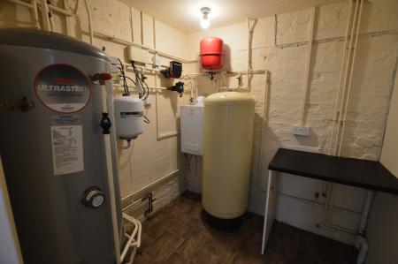 4 bedroom Detached house to let in Belvoir Road, Redmile, NG13