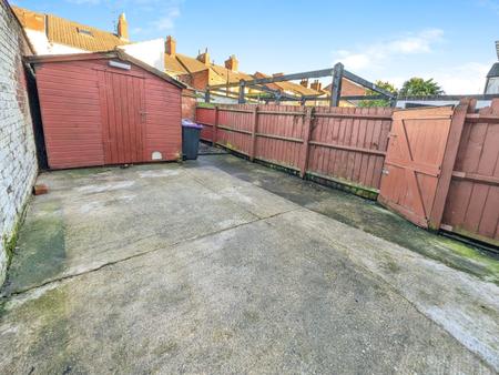 4 bedroom Terraced House to let in Queen Street, Grantham, NG31