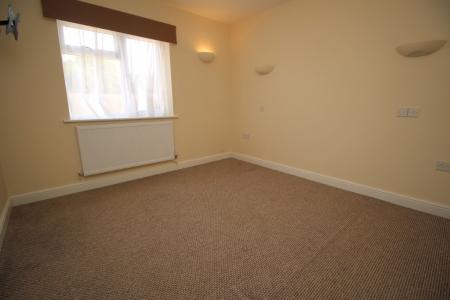 1 bedroom Bungalow to let in Willow Mews, Huntingtower Road, Grantham, NG31