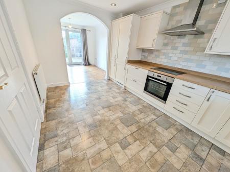 3 bedroom Town house to let in Blue Horse Court, Great Ponton, NG33