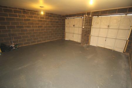 4 bedroom Detached house to let in Ellerby Mead, Swayfield, NG33