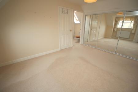 4 bedroom Detached house to let in Ellerby Mead, Swayfield, NG33
