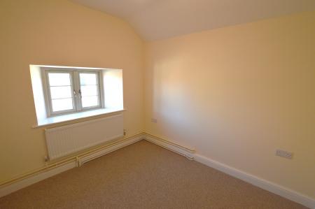 3 bedroom Semi-detached house to let in Middle Street, Croxton Kerrial, NG32