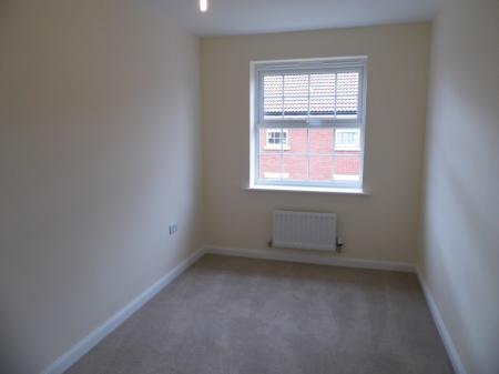 2 bedroom Flat to let in Pacey Way, Grantham, NG31