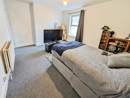 3 bedroom Terraced House to let in Cambridge Street, Grantham, NG31