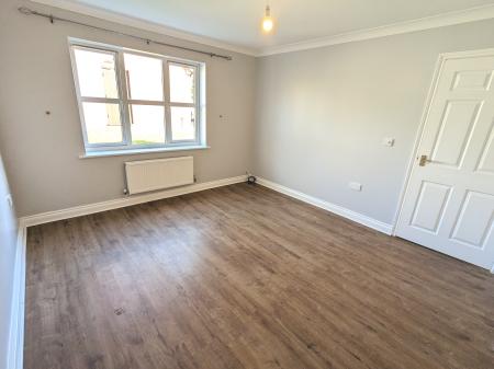 5 bedroom Detached house to let in Mill Close, Corby Glen, NG33