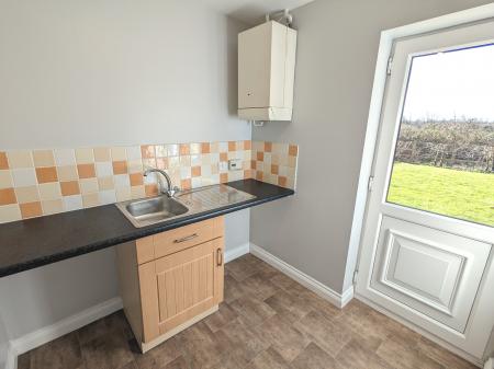 5 bedroom Detached house to let in Mill Close, Corby Glen, NG33