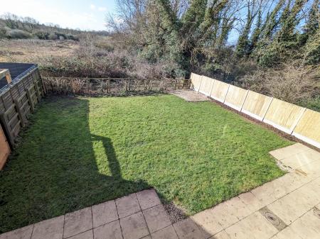 5 bedroom Detached house to let in Mill Close, Corby Glen, NG33