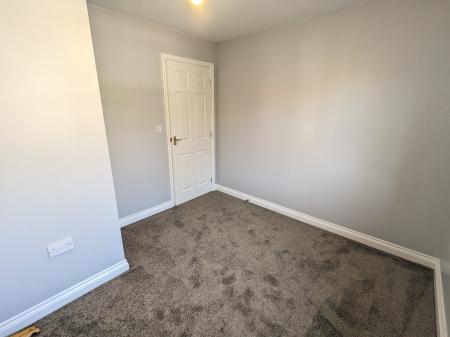 5 bedroom Detached house to let in Mill Close, Corby Glen, NG33