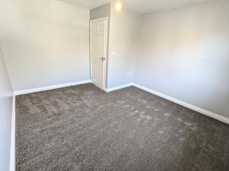 5 bedroom Detached house to let in Mill Close, Corby Glen, NG33