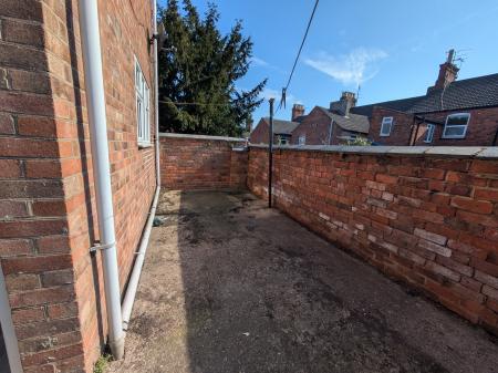 1 bedroom Flat to let in St Catherines Road, Grantham, NG31