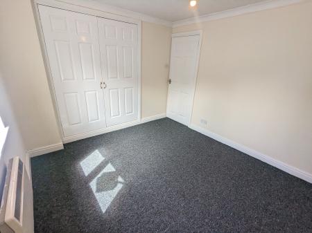 1 bedroom Flat to let in Drakes Court, East Street, Grantham, NG31